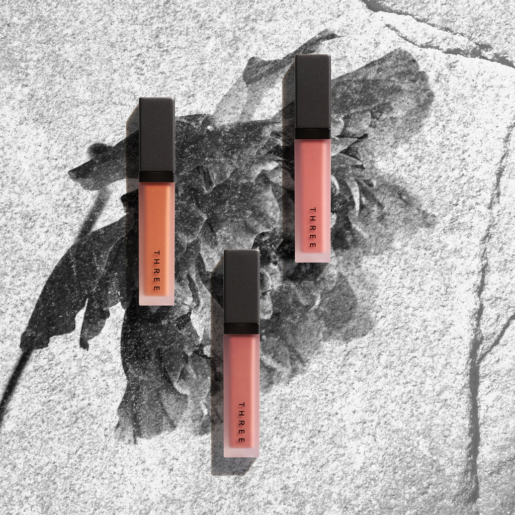 魅光柔彩唇釉 – THREE Cosmetics Hong Kong